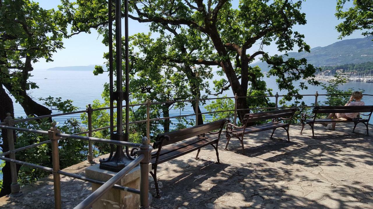Josephine'S Garden Apartment Opatija Bagian luar foto